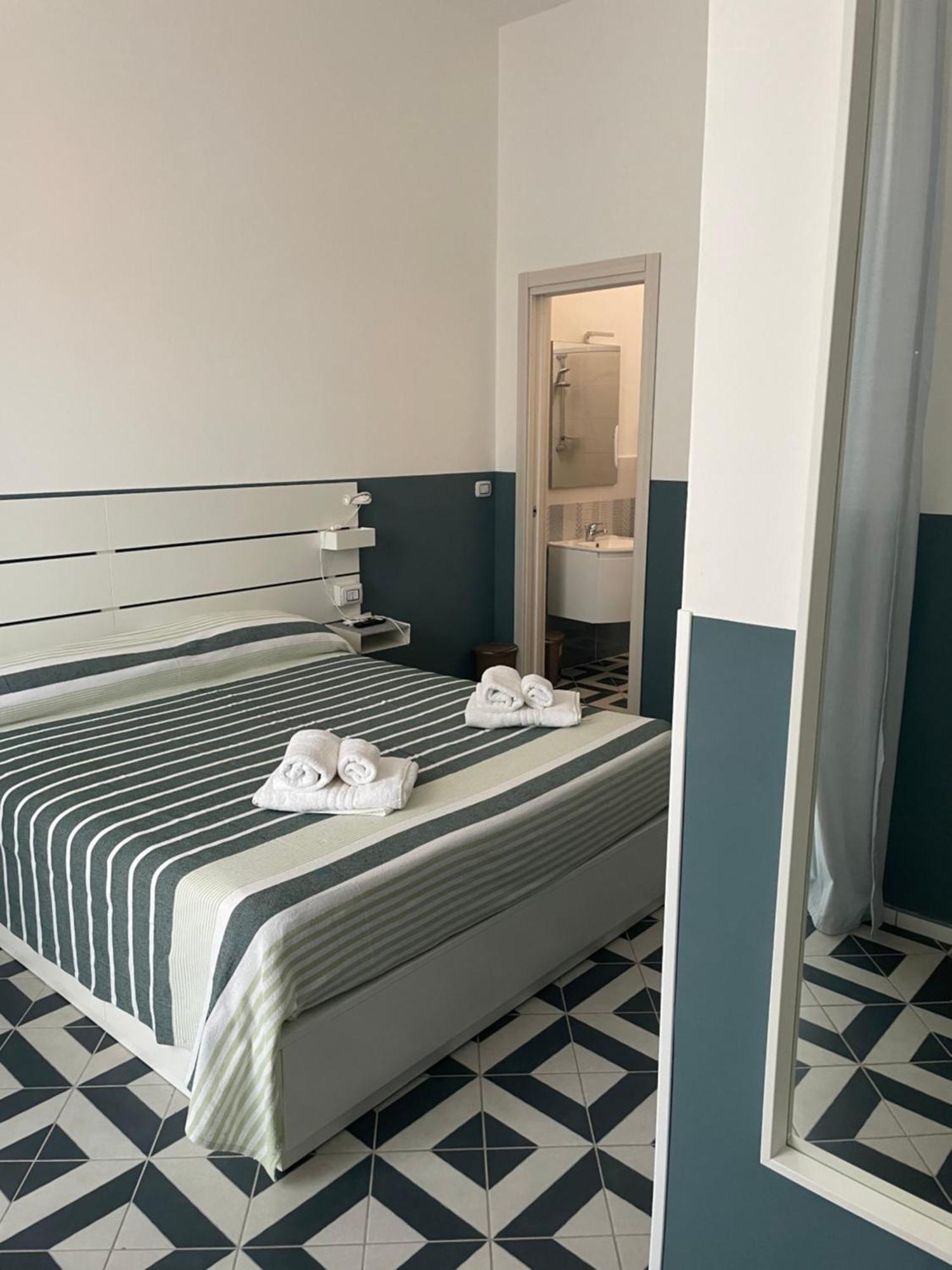 Hotel Donna Maria Sapri Exteriér fotografie