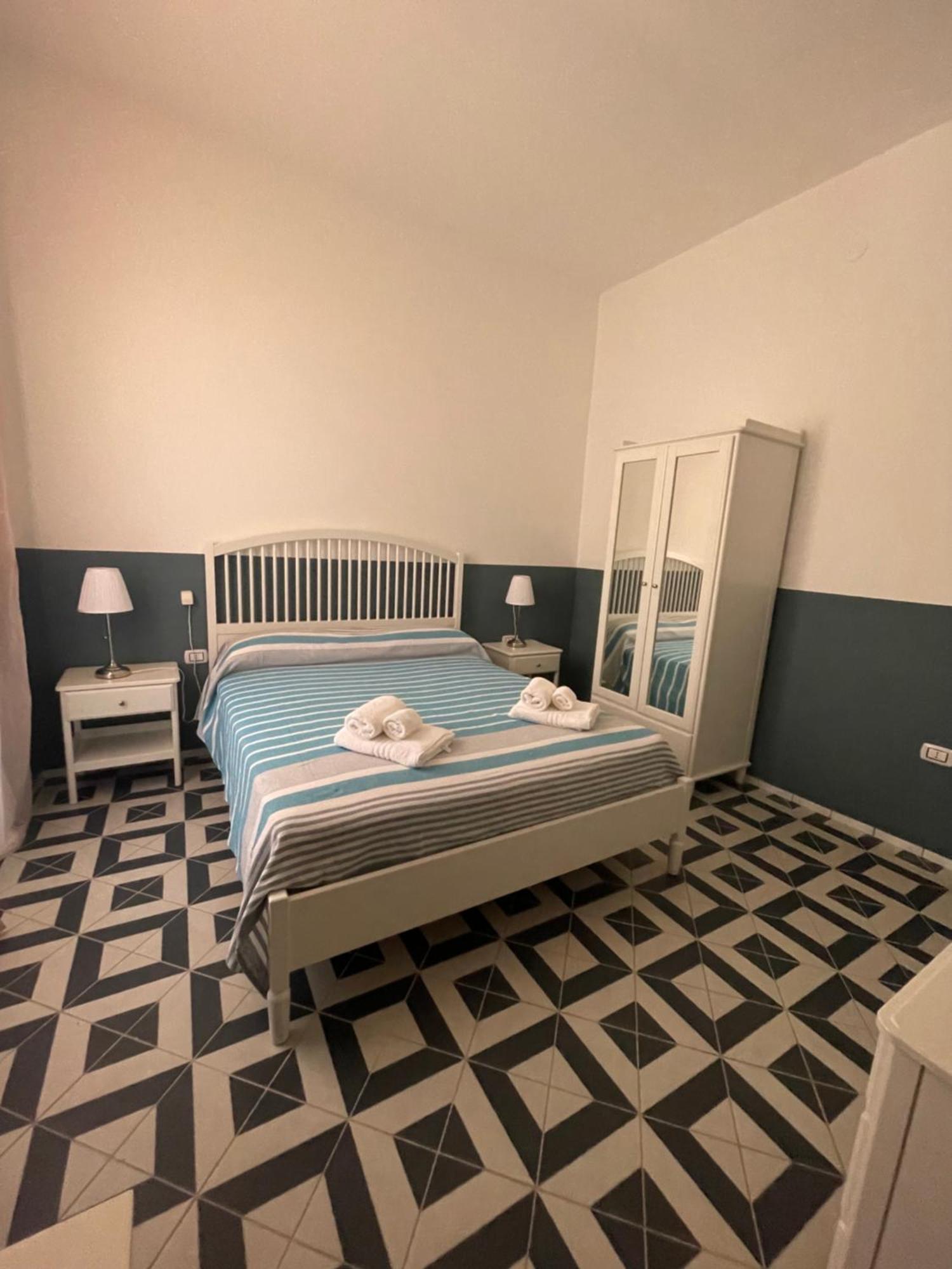 Hotel Donna Maria Sapri Exteriér fotografie